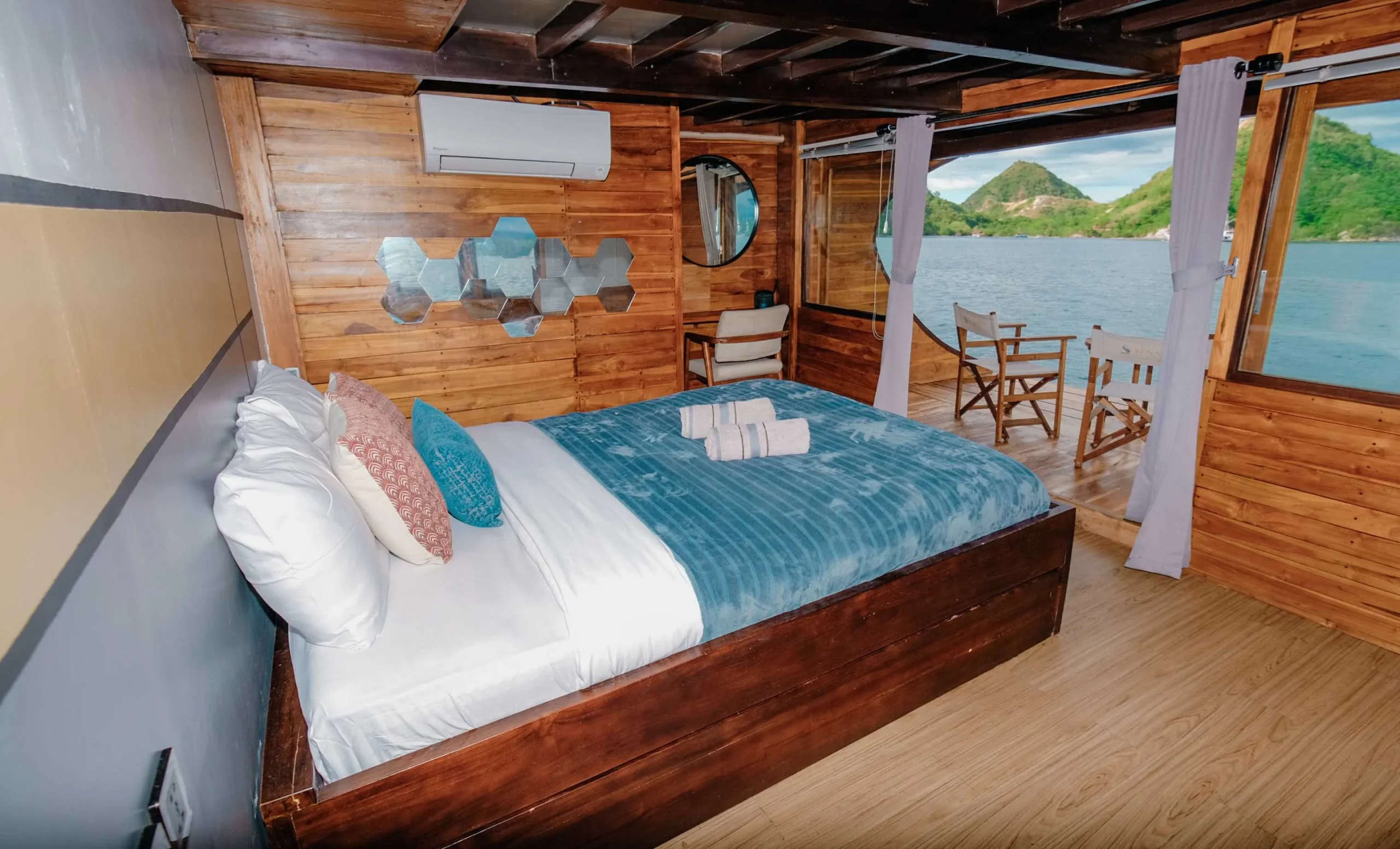 Panoramic Suite Balcony 1_2