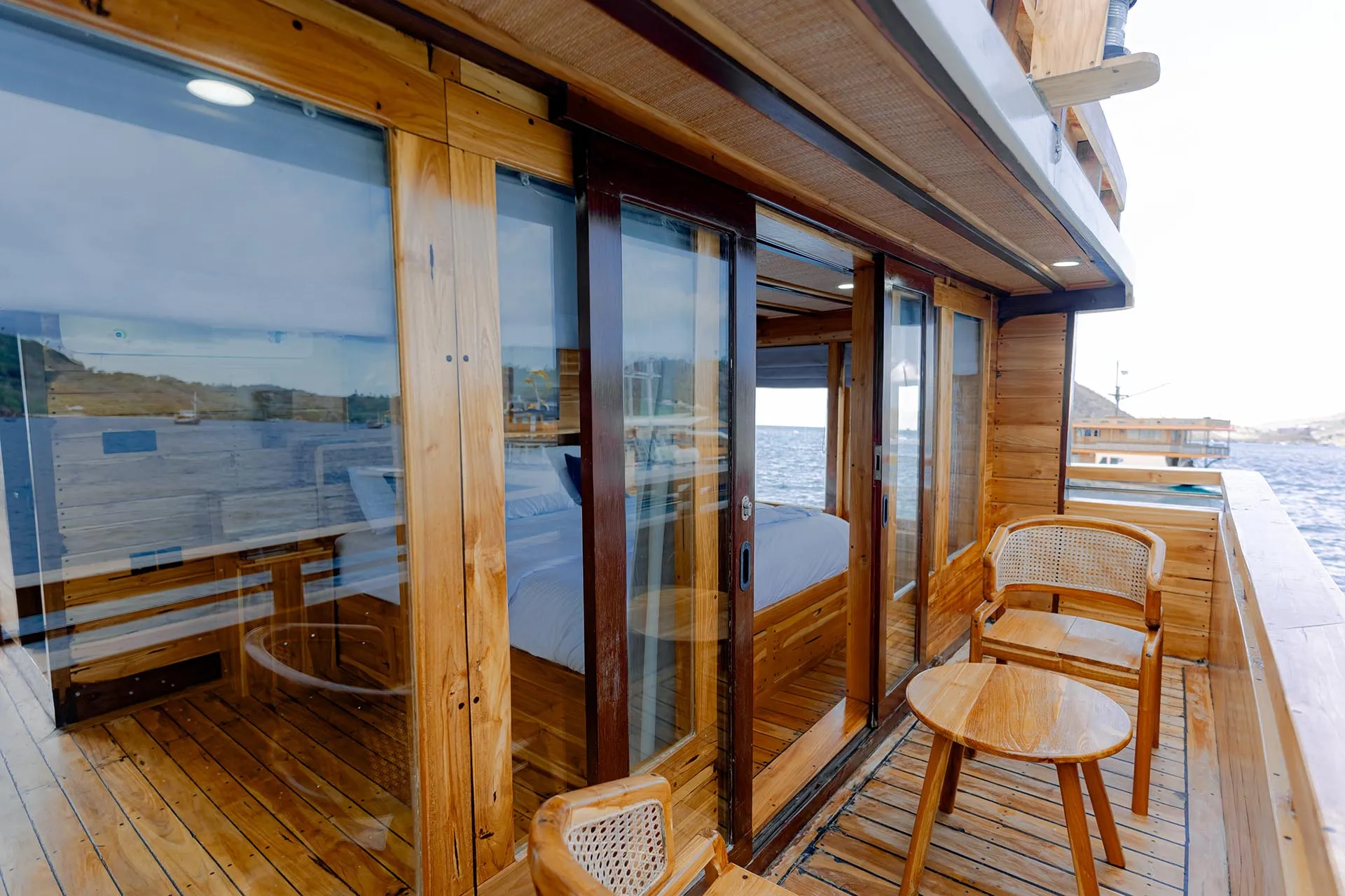 Balcony_Walilo Room_Master_Barakati Cruises