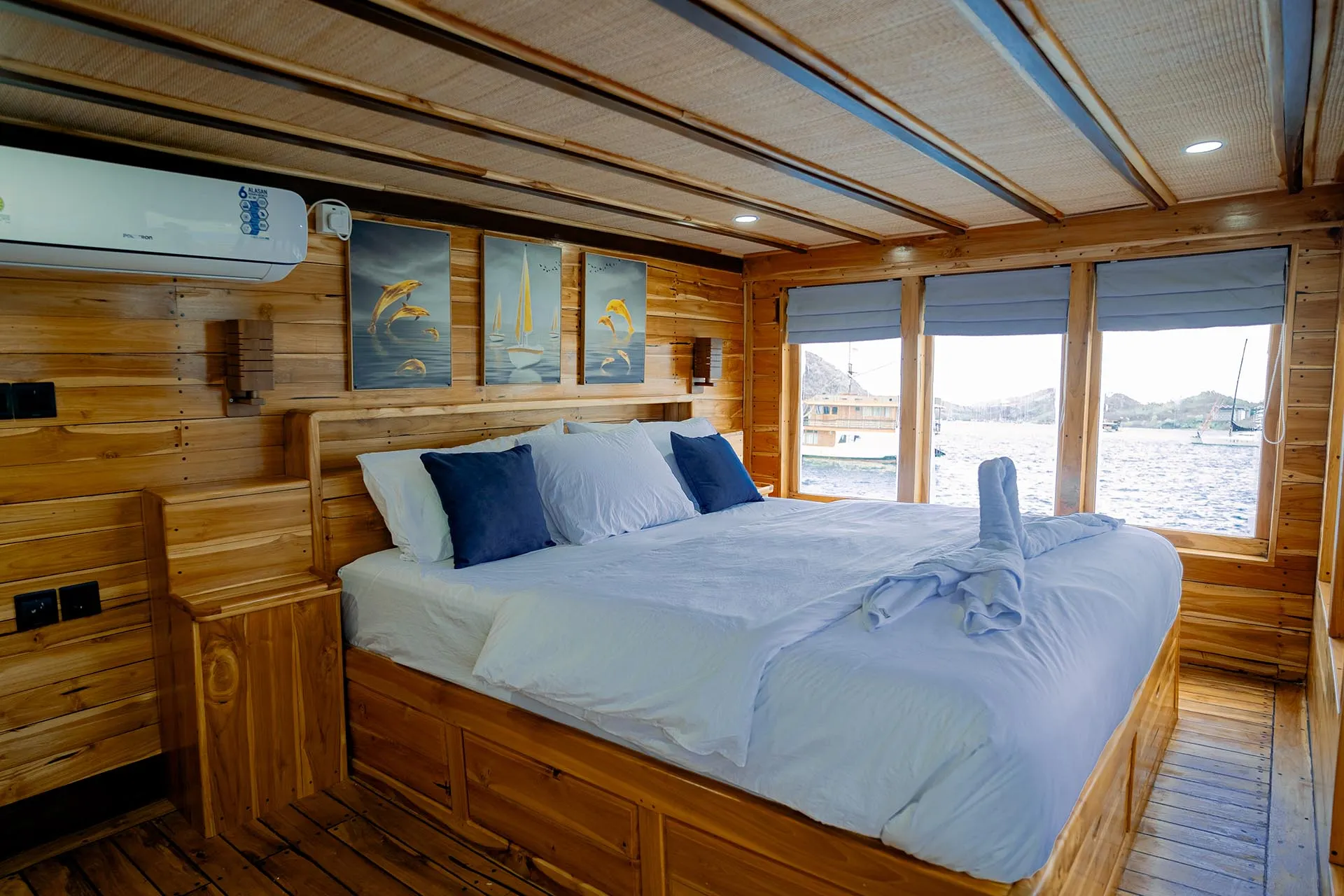 Walilo Room_Master_Barakati Cruises