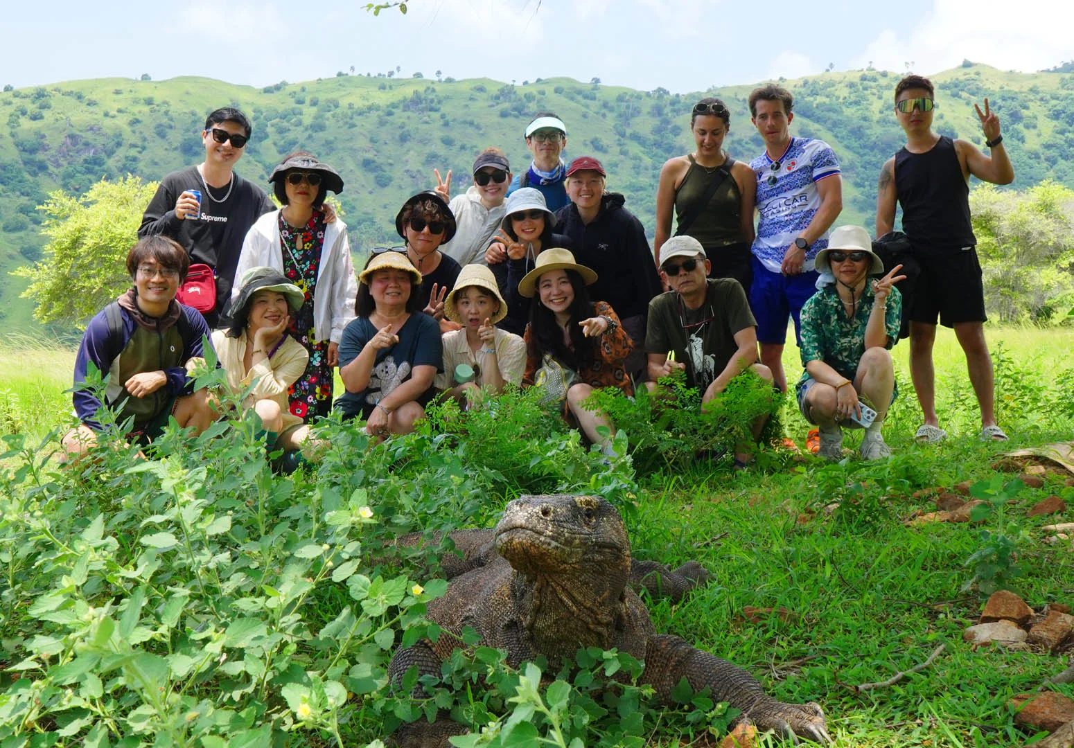 Bajo Komodo Explore-about